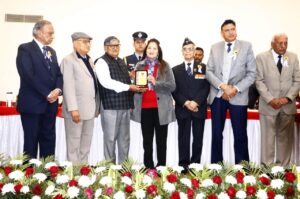 ਪੰਜਾਬ ਦੇ ਰਾਜਪਾਲ ਨੇ ਸਮਾਜ ਵਿੱਚ ਪਾਏ ਵਿਸ਼ੇਸ਼ ਯੋਗਦਾਨ ਲਈ ਵਿਅਕਤੀਆਂ ਨੂੰ ਕੀਤਾ ਸਨਮਾਨਿਤ