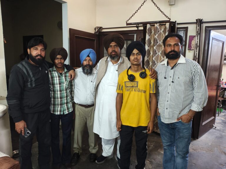 ਸਮਾਜ ਸੇਵਕ ਭਲਿੰਦਰ ਮਾਨ ਨੂੰ ਮੈਂਬਰਾਂ ਨੇ ਦਿੱਤੀਆਂ ਵਧਾਈਆਂ