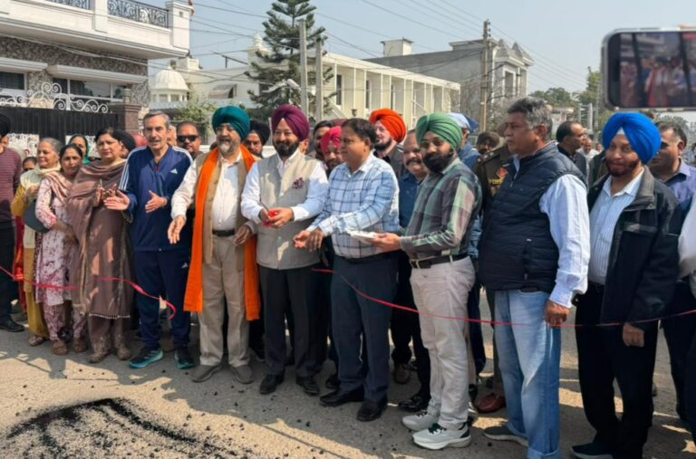 ਵਿਧਾਇਕ ਕੋਹਲੀ ਅਤੇ ਮੇਅਰ ਗੋਗੀਆ ਵੱਲੋਂ ਪਟਿਆਲਾ ‘ ਚ ਕਰੀਬ 6 ਕਰੋੜ ਰੁਪਏ ਦੇ ਵਿਕਾਸ ਕਾਰਜ ਸ਼ੁਰੂ ਕਰਵਾਏ 