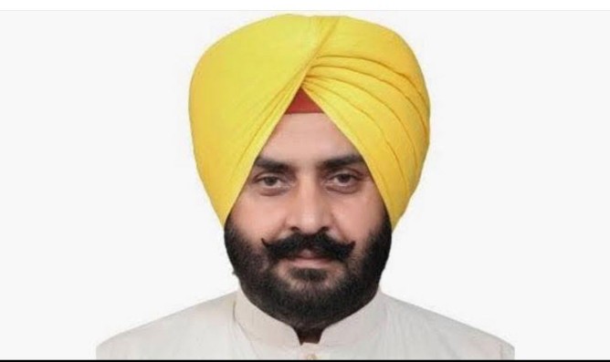 Breaking News…..ਆਪ ਪਾਰਟੀ ਦੇ ਸਨੌਰ ਤੋਂ ਵਿਧਾਇਕ ਹਰਮੀਤ ਸਿੰਘ ਪਠਾਣਮਾਜਰਾ ਗ੍ਰਿਫਤਾਰ