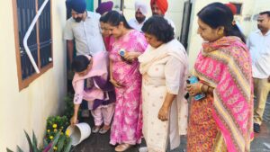 ਮੰਡੌਰ ਵਿਖੇ ਚਲਾਈ ਗਈ ਡੇਂਗੂ ਵਿਰੋਧੀ ਜਨ ਜਾਗਰੂਕਤਾ ਮੁਹਿੰਮ