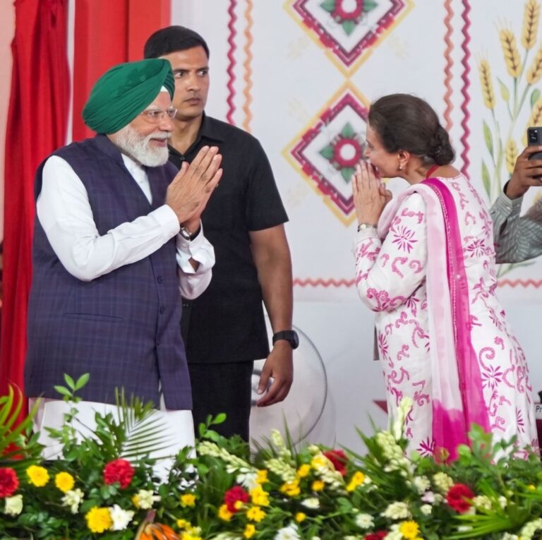 ਪ੍ਰਧਾਨ ਮੰਤਰੀ ਮੋਦੀ ਵੱਲੋਂ ਪੰਜਾਬ ਨੂੰ ਕਰੋੜਾਂ ਦੇ ਵਿਕਾਸ ਪ੍ਰੋਜੈਕਟਾਂ ਦੀ ਸੌਗਾਤ, ਪ੍ਰਨੀਤ ਕੌਰ ਅਤੇ ਜੈ ਇੰਦਰ ਕੌਰ ਵੱਲੋਂ ਧੰਨਵਾਦ/प्रधानमंत्री मोदी ने पंजाब को करोड़ों रुपये की विकास परियोजनाओं की सौगात दी, प्रनीत कौर और जय इंदर कौर ने जताया आभार
